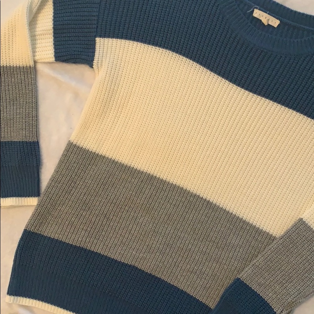 Sweater - Picture 2 of 2